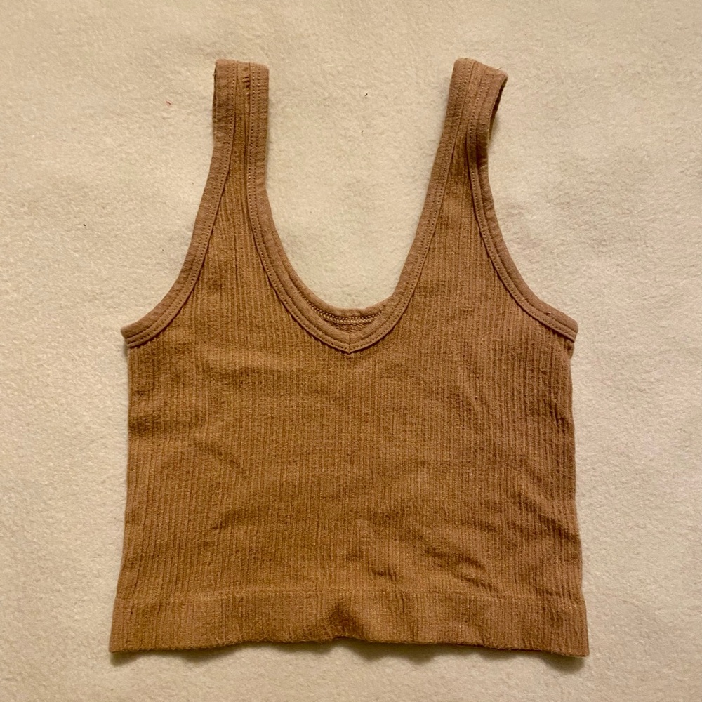 urban outfitters crop tank